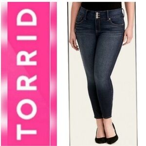 Torrid Premium Cropped Jeggings 20S
